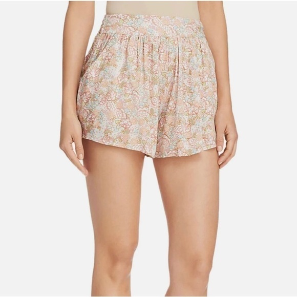 NWT AQUA Grove Floral Print Mini High-Waist Shorts - Picture 1 of 6